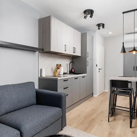 Emviva Apartman *